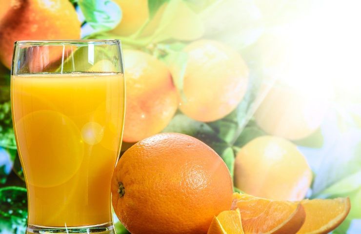 la vitamina C ci mantiene in salute, ha potere antiossidante e antinfiammatorio