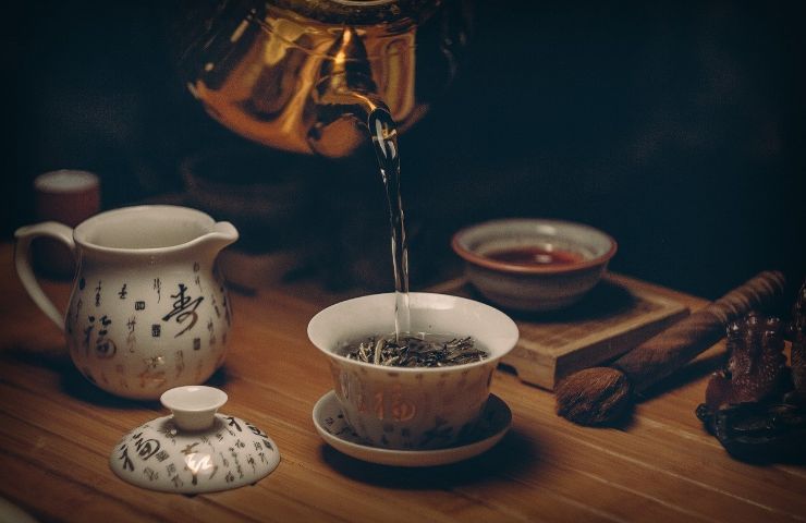 Il tè nero abbassa la pressione alta del sangue, la scoperta