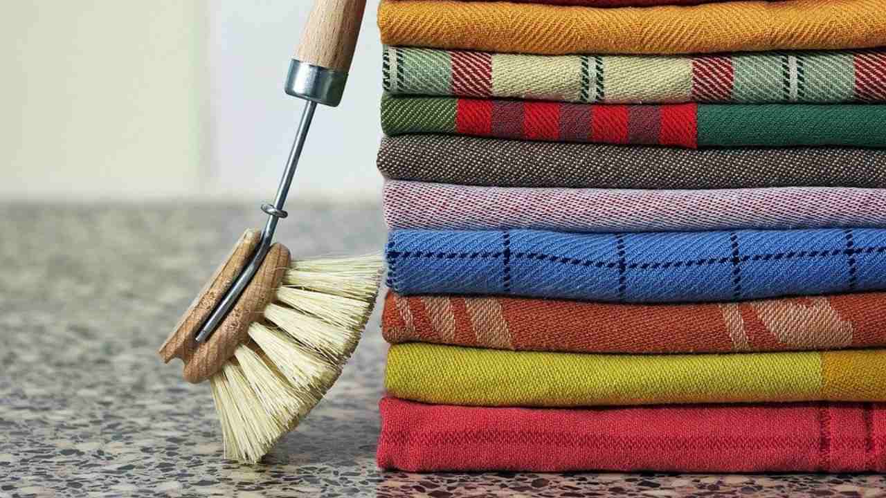 pulire strofinacci cucina