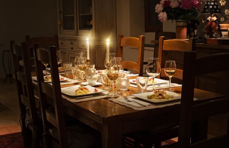 Cena a lume di candela