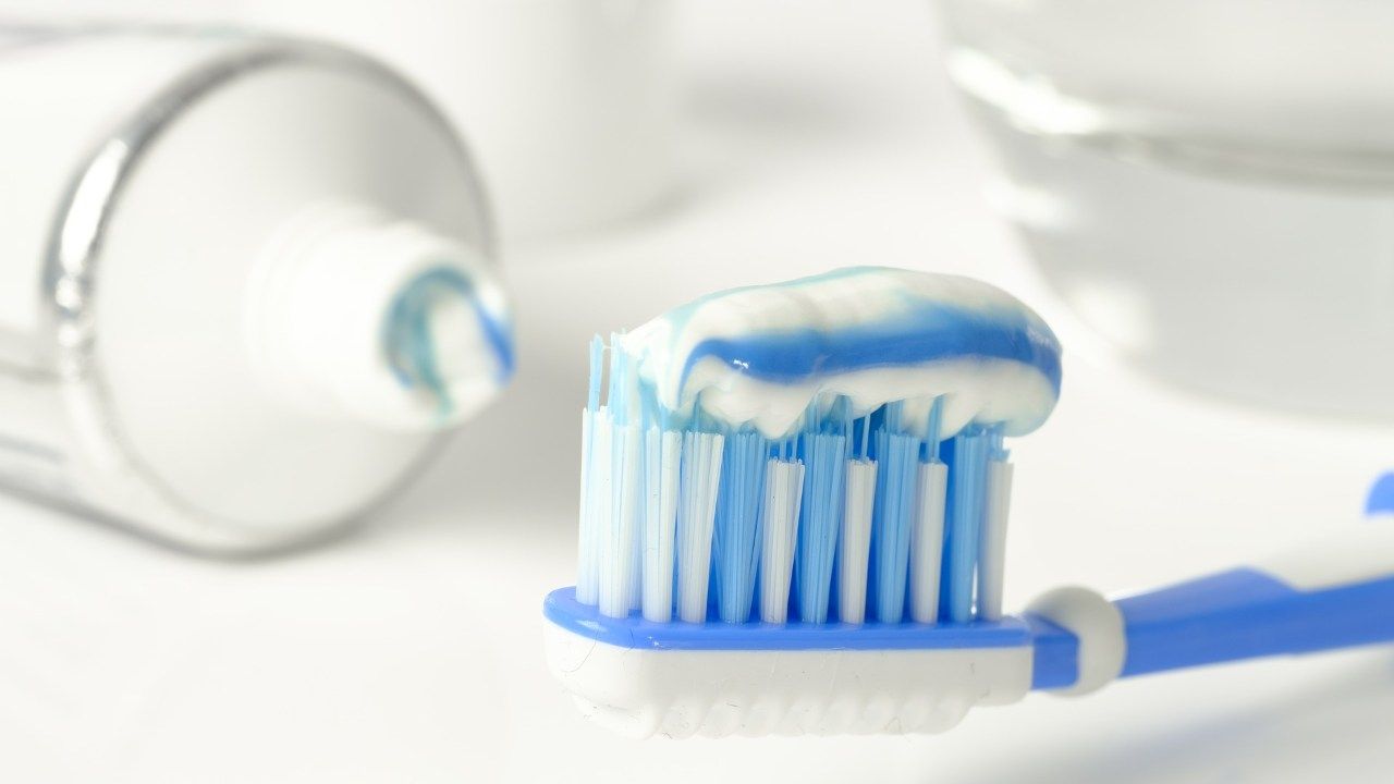 Dentifricio per le faccende domestiche