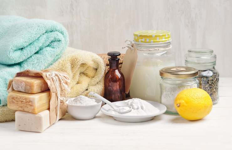 Prodotti naturali per la pulizia della casa (Pinterest)