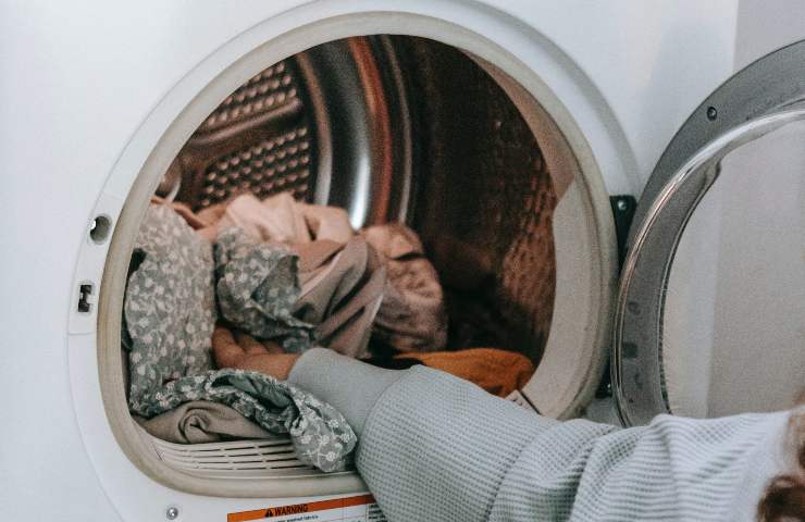 Lavare vestiti senza pieghe