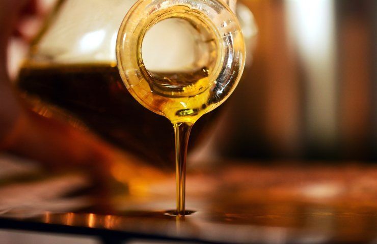 Olio d'oliva benefici mattutini