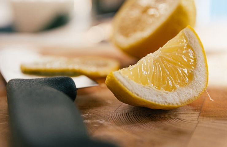 Succo limone lavatrice benefici