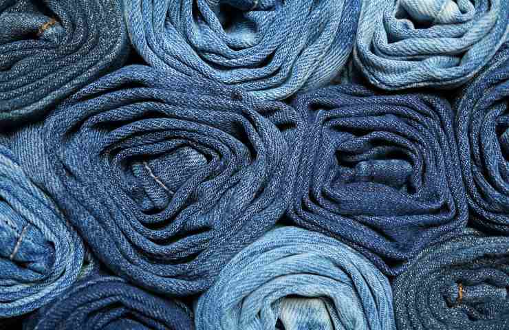 Lavatrice fazzoletti soluzione jeans