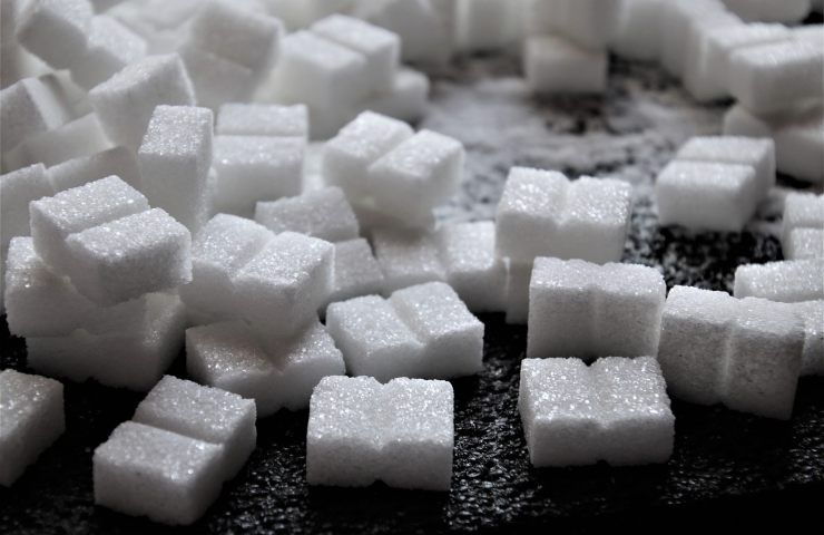 zucchero rimozione erbacce 