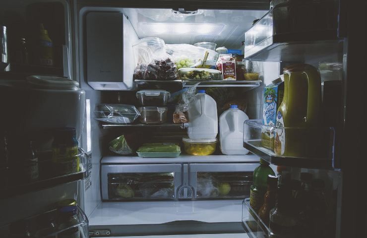 spreco cibo frigorifero