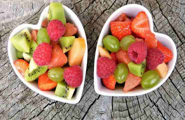 frutta fresca e vitamine 