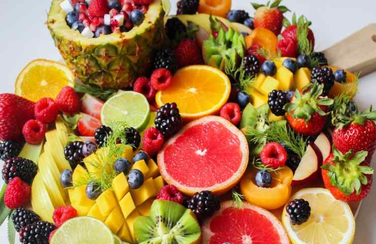 frutta mista calorie 