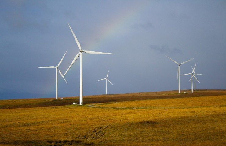 Energie rinnovabili pale eoliche