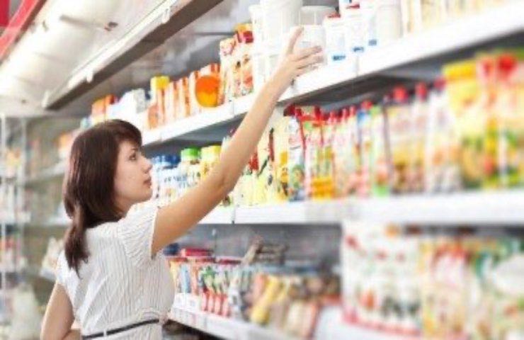 prodotti scaffale supermercato pericolo