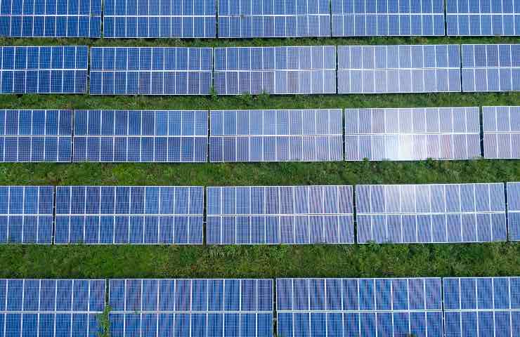 pannelli fotovoltaici prato soluzione