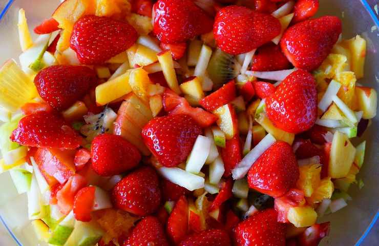 frutta estate leggera benessere calorie 