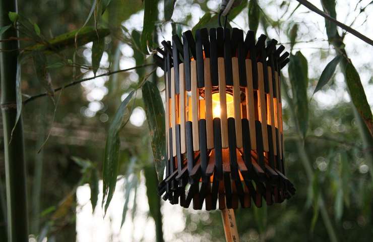 creare lampadario oggetti riciclati