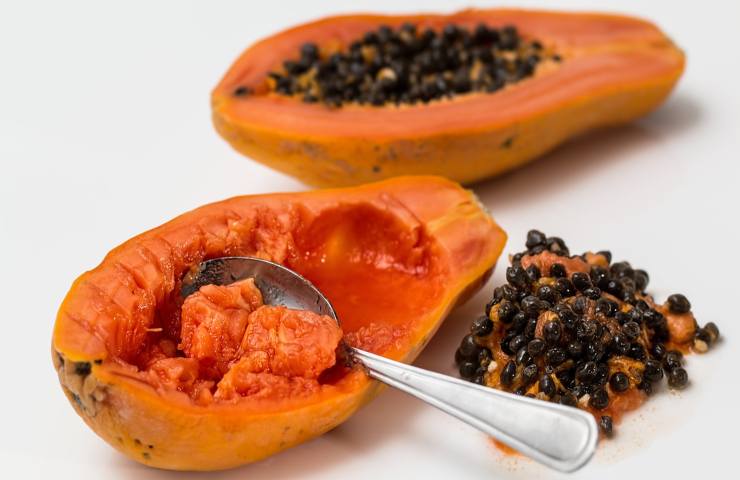 Papaya matura frutta pesticidi 