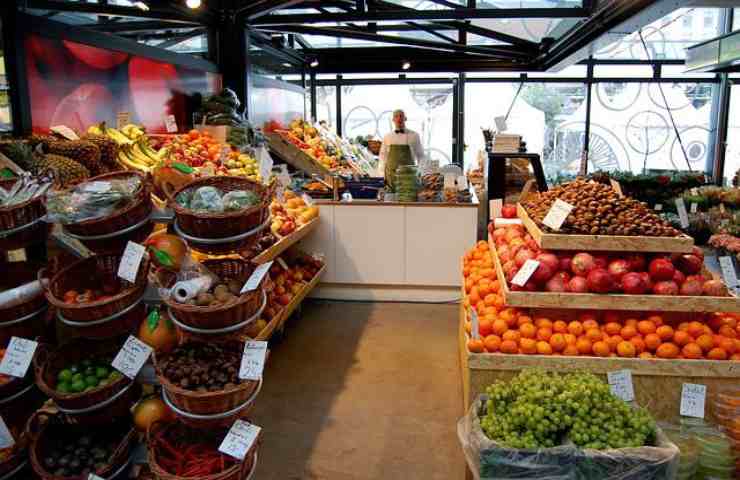 frutta e verdura supermercato 
