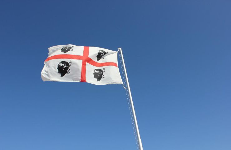 Siccità Sardegna bandiera 