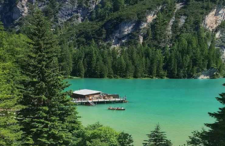 lago Braies accessi numero chiuso