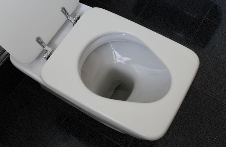 wc bianco otturazione