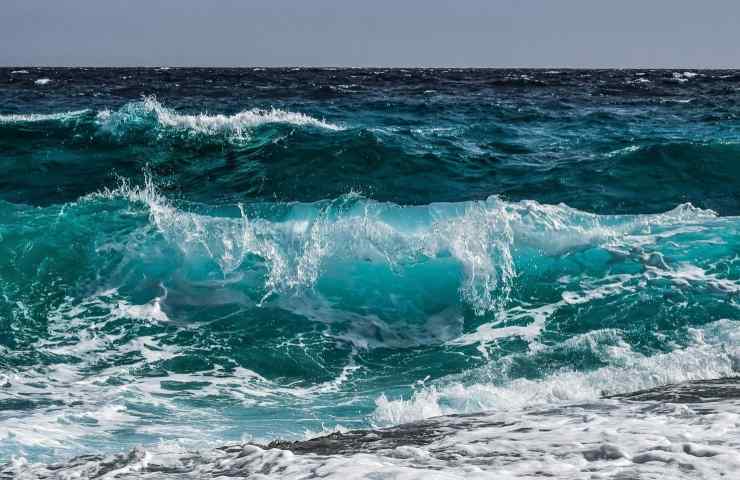 Mare mosso inquinamento 