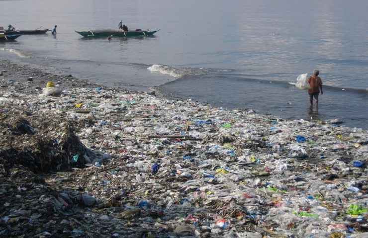 origine isola rifiuti vortice subtropicale