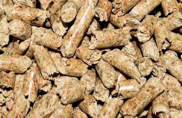 pellet sostituito nocciolino di sansa