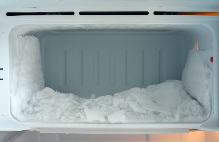 Congelatore sbrinare trucco risparmio 