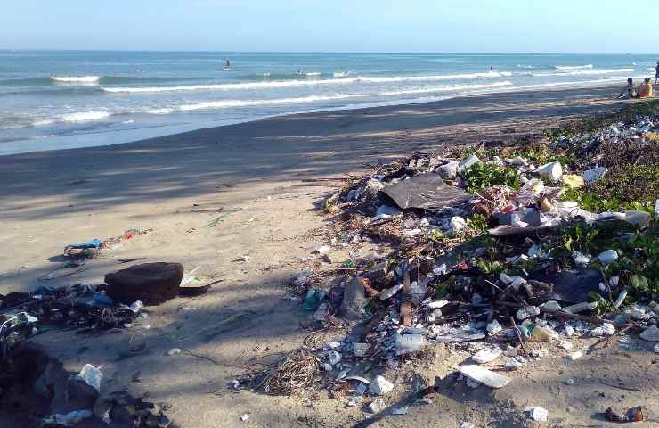 inquinamento plastica Asia