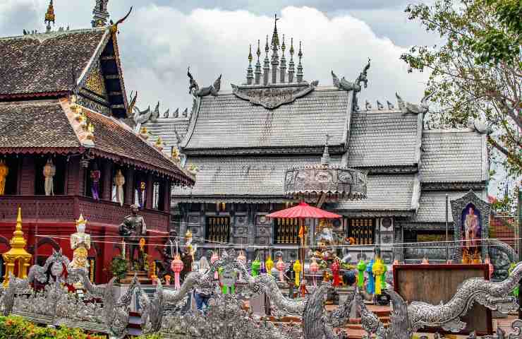 pioggia distrugge tempio