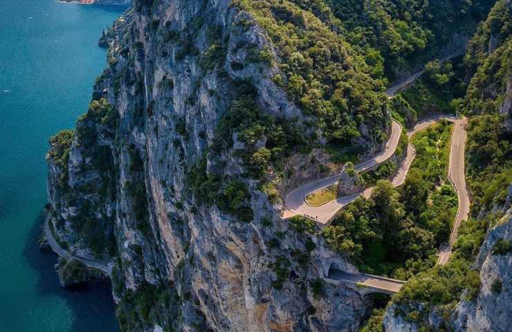 strada forra meraviglia Italia 