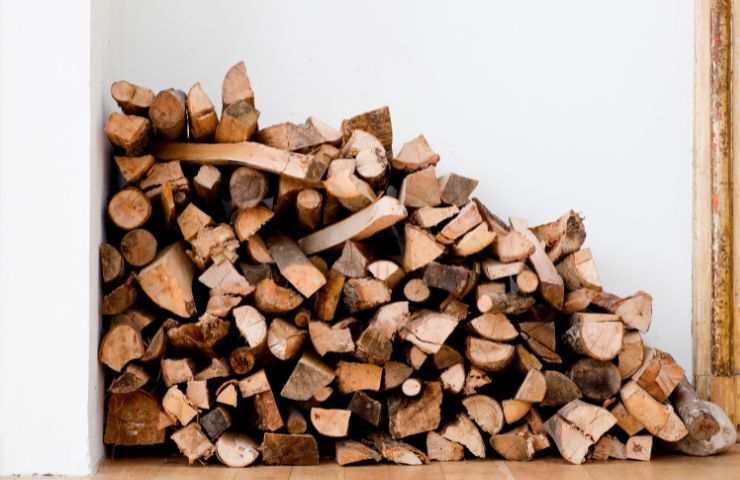 Scorte legna consumo giornaliero 