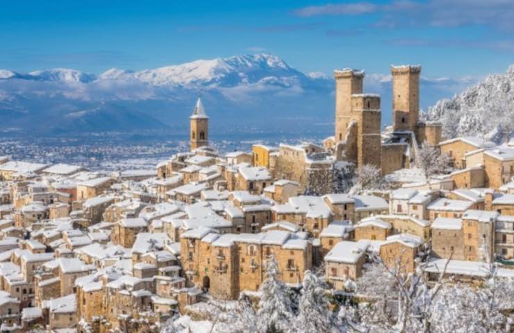 borgo medievale cartolina