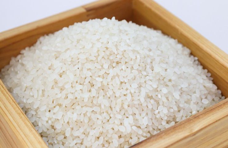 riso ciotola legno