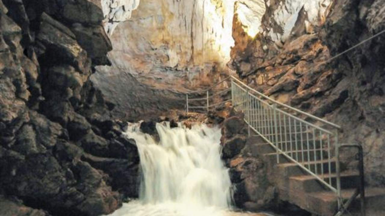 Grotte Pertosa-Auletta toccano