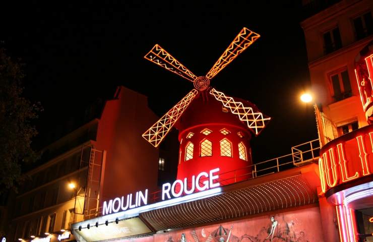 moulin rouge denuncia animali