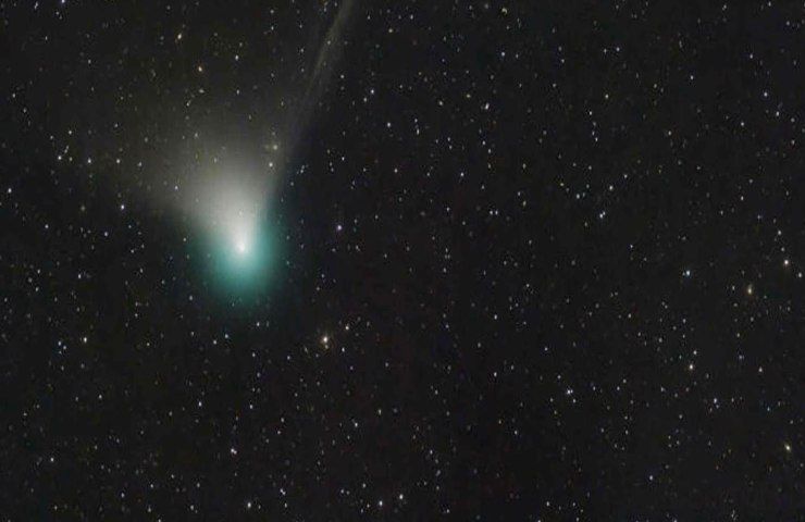 cometa coda disconnessa fenomeno ottico