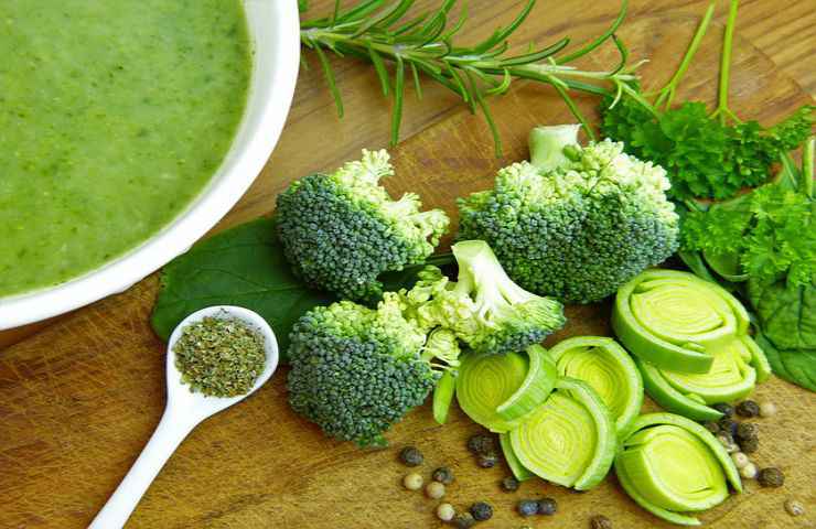broccoli verdi ortaggi