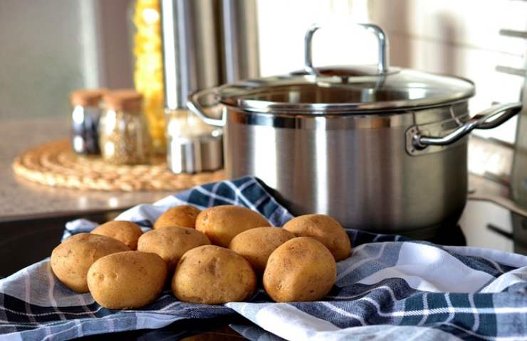 acqua cottura patate se getti non farlo suoi impensabili usi