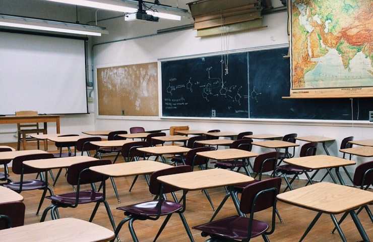 educazione ambientale salvarci tutti Italia proiettata altrove