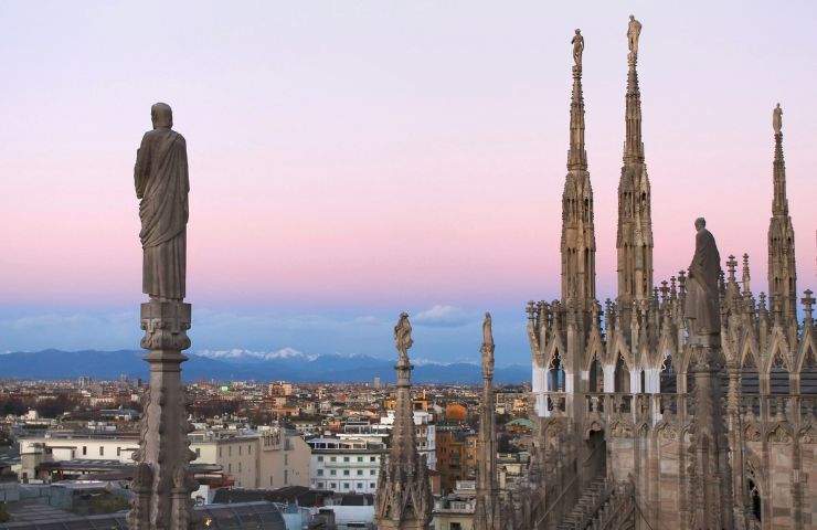 Duomo Milano danni inquinamento