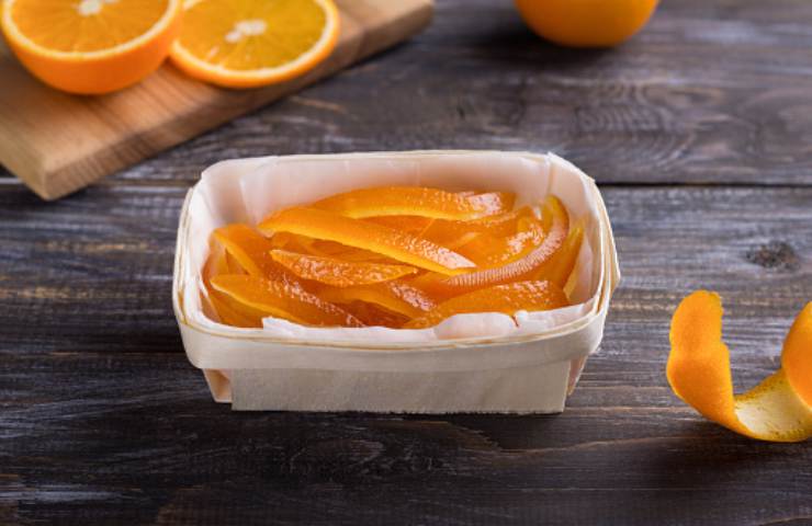 una ricetta gustosa e semplice: le bucce d'arancia candite 