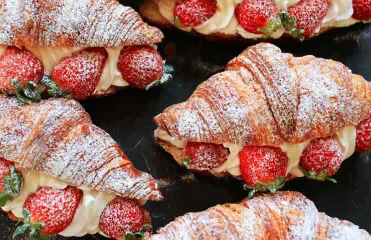 croissant fragole e panna 