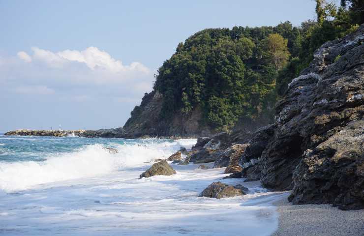 Vivere su uno scoglio da soli, l'esperienza incredibile