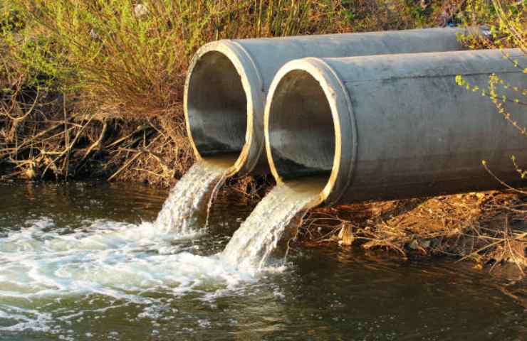 inquinamento idrico: la contaminazione delle acque