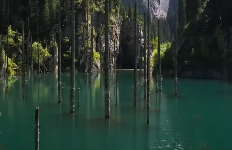 sorgenti acqua affascinanti pianeta