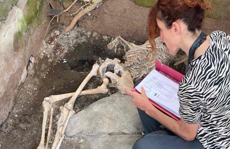 Scavi Pompei 3 nuovi scheletri 