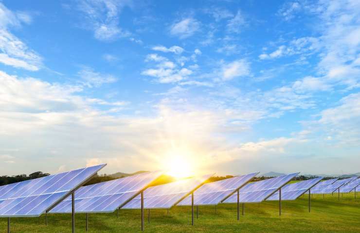 Pannelli solari energia green stime 