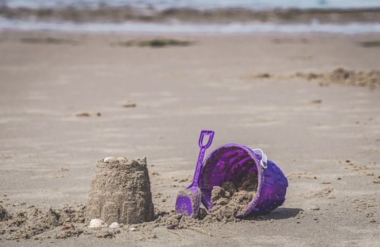 Secchiello e paletta, le idee più belle per riciclare anche i set da spiaggia