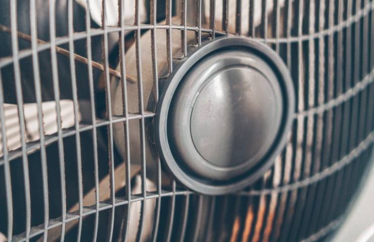 Il ventilatore, di notte, va posizionato